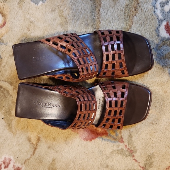 COLE HAAN geometric wedge sandal, Brown leather, size 8.5 - Picture 2 of 7